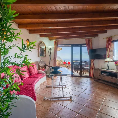 Castillo Lanzarote Bentley - Luxury -sleep In A Volcanic Cave Apartment