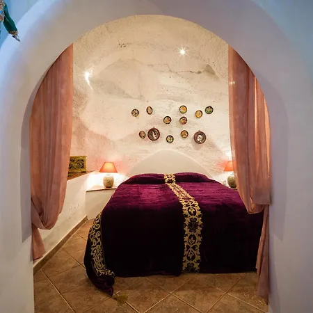 Apartment Castillo Lanzarote Bentley - Luxury -sleep In A Volcanic Cave *