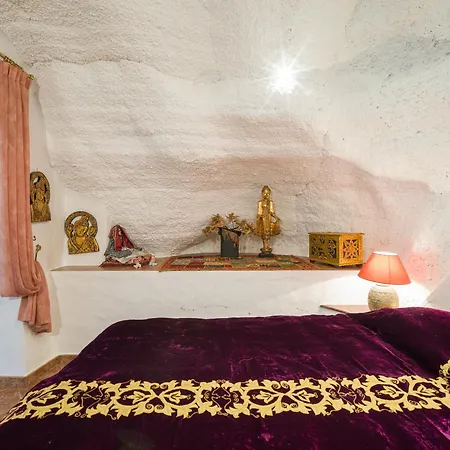 Castillo Lanzarote Bentley - Luxury -sleep In A Volcanic Cave * Tias