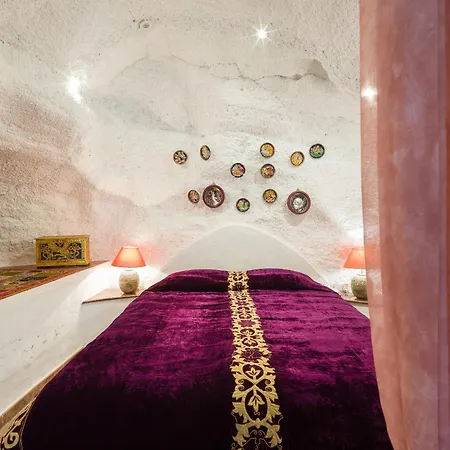 Apartment Castillo Lanzarote Bentley - Luxury -sleep In A Volcanic Cave *