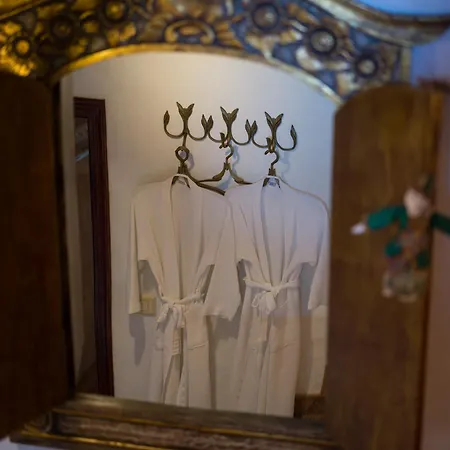 Apartment Castillo Lanzarote Bentley - Luxury -sleep In A Volcanic Cave *