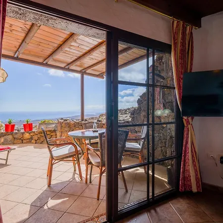 Apartment Castillo Lanzarote Bentley - Luxury -sleep In A Volcanic Cave *