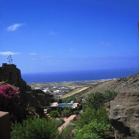 Apartment Castillo Lanzarote Bentley - Luxury -sleep In A Volcanic Cave *
