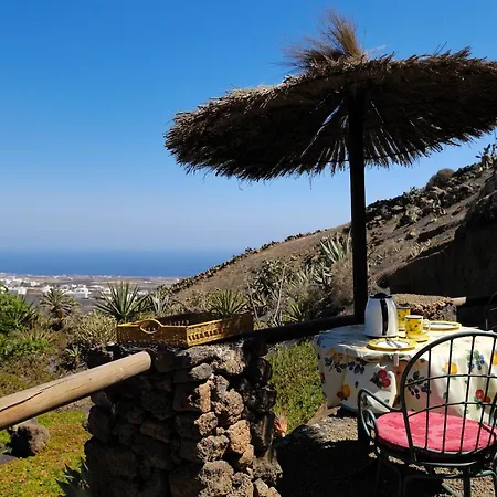 Apartment Castillo Lanzarote Bentley - Luxury -sleep In A Volcanic Cave *