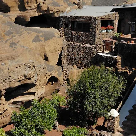 Castillo Lanzarote Bentley - Luxury -sleep In A Volcanic Cave Apartment *