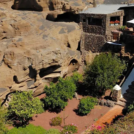 Apartment Castillo Lanzarote Bentley - Luxury -sleep In A Volcanic Cave