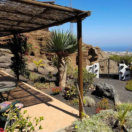 Apartment Castillo Lanzarote Bentley - Luxury -sleep In A Volcanic Cave *