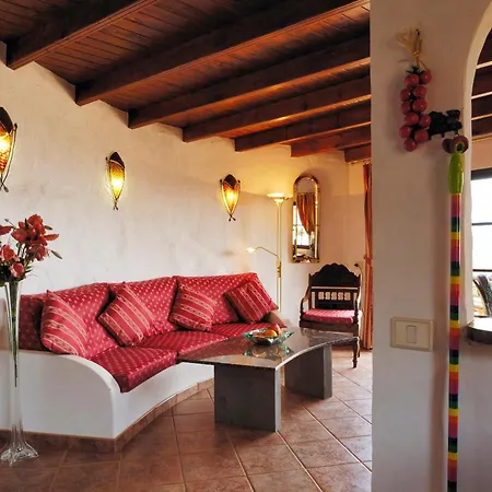 Apartment Castillo Lanzarote Bentley - Luxury -sleep In A Volcanic Cave *