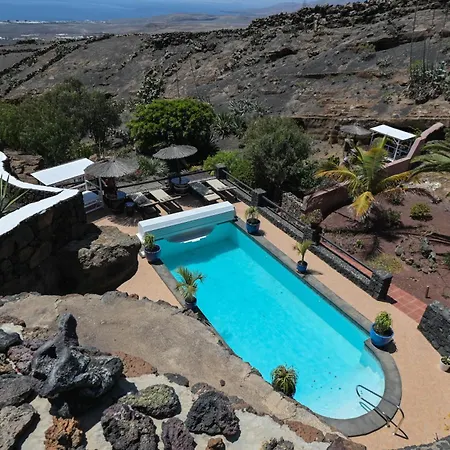 Apartment Castillo Lanzarote Bentley - Luxury -sleep In A Volcanic Cave *