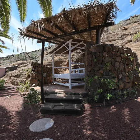 Castillo Lanzarote Bentley - Luxury -sleep In A Volcanic Cave Apartment *